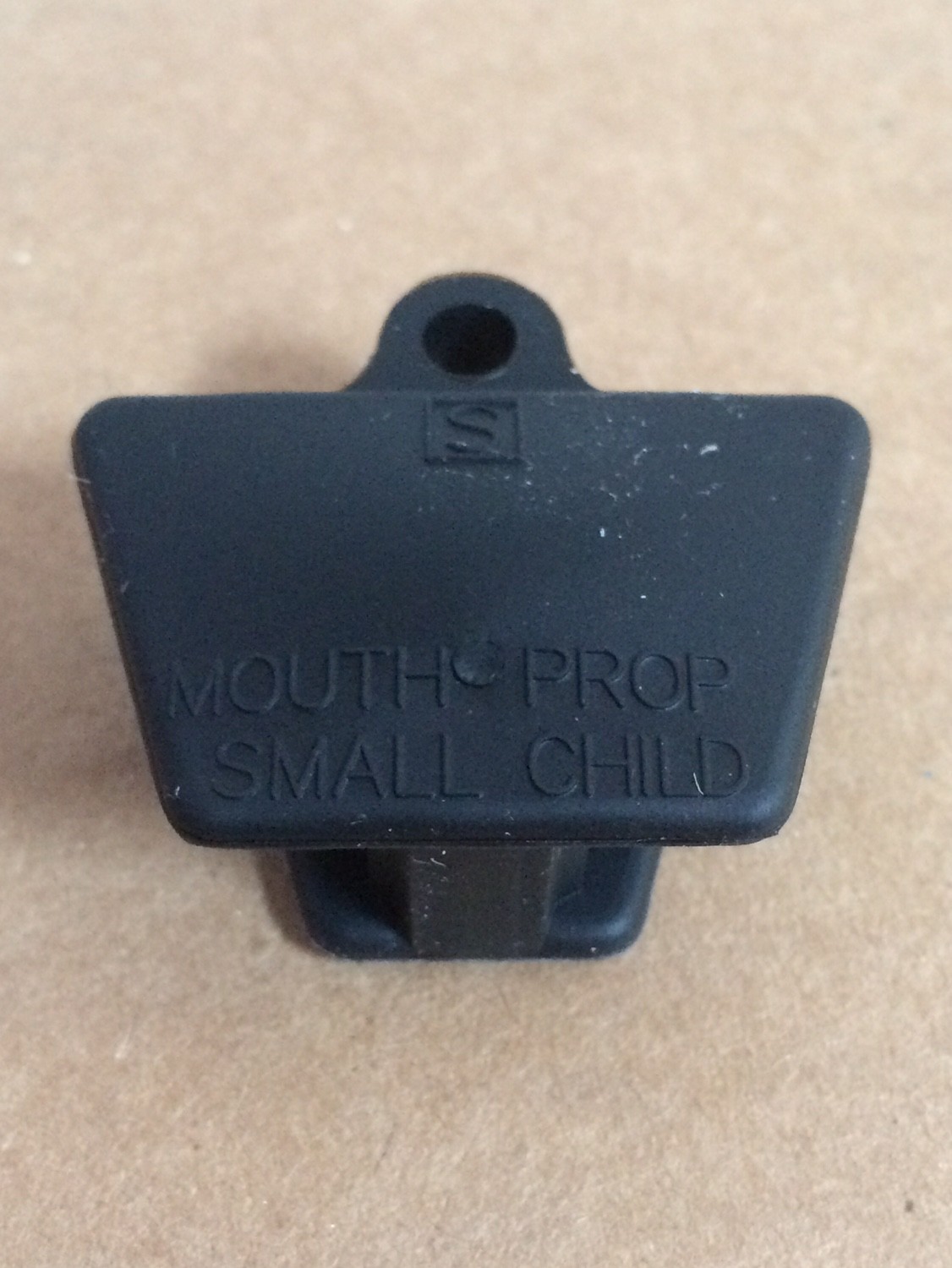 DENTAL MOUTH PROP BLACK BITE BLOCK RUBBER SMALL CHILD LATEX FREE 2/ BOX ,