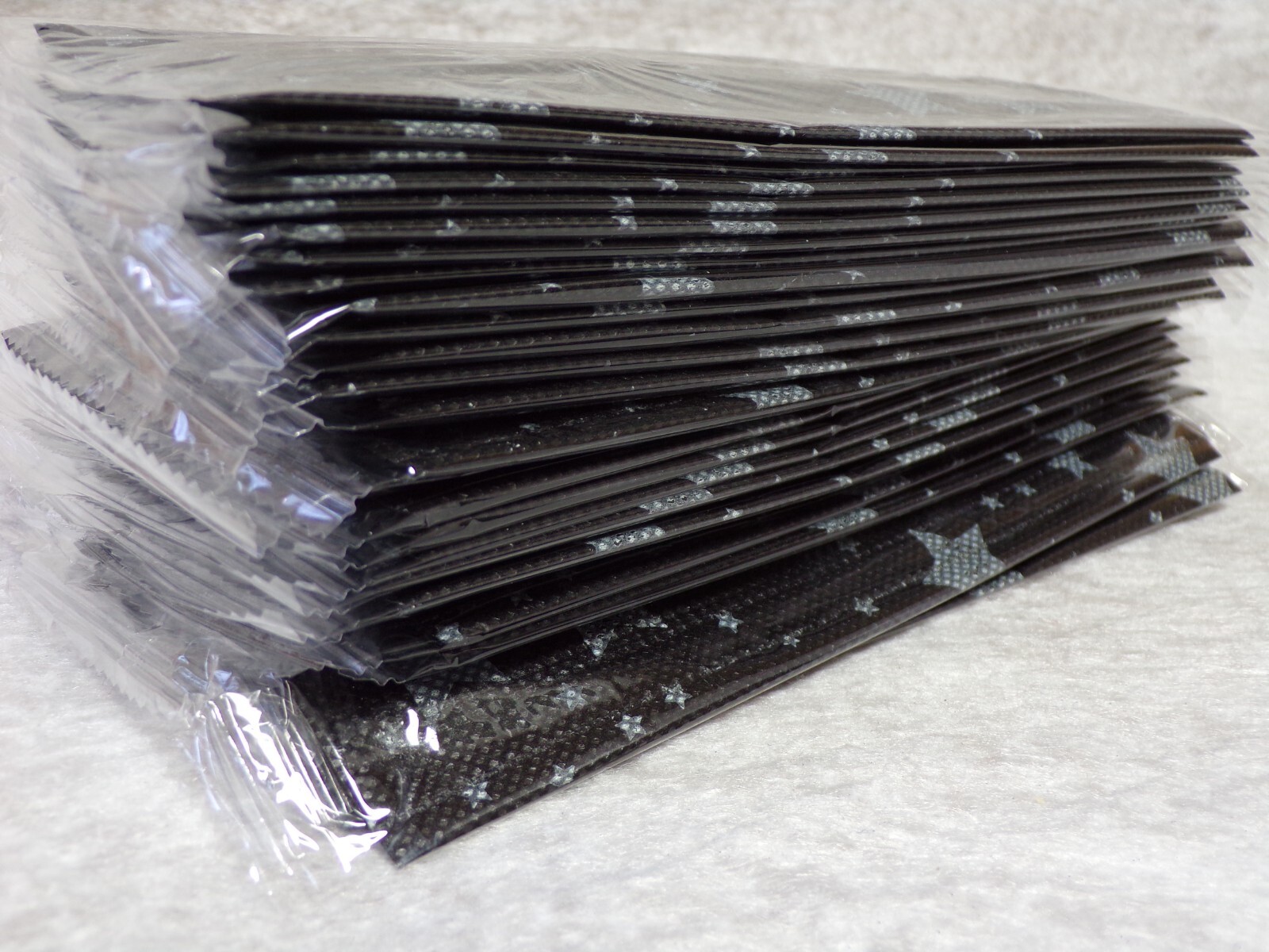 29 FACE MASK BLACK NEW UNUSED 3-PLY DISPOSABLE HEALTHCARE QUALITY STYLE FM-EL