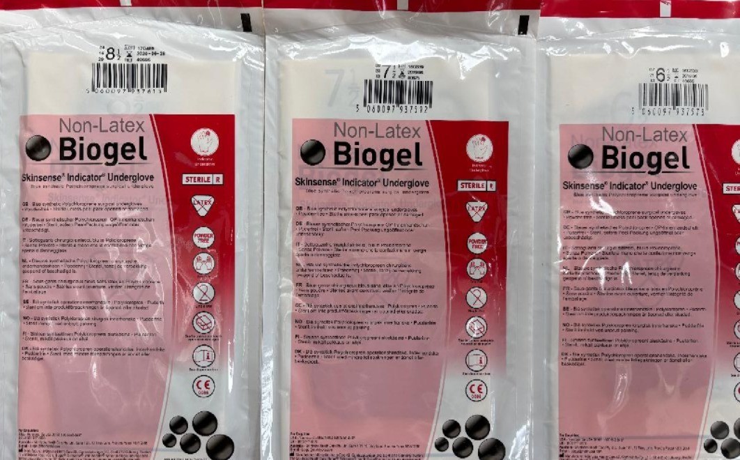 133 Biogel NON-Latex Skinsense Indicator UnderGlove sizes 6 1/2,7 1/2,8 1/2 exp