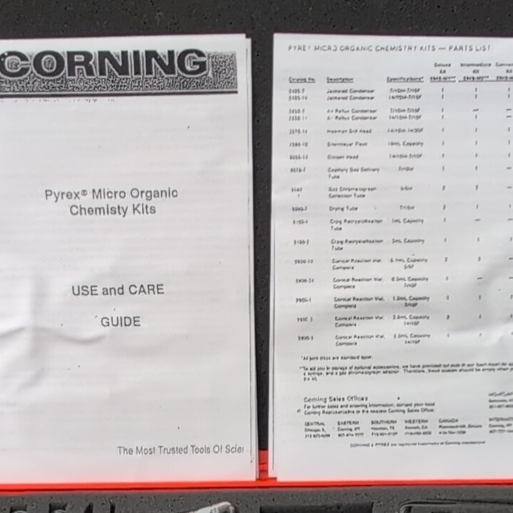 Corning Pyrex Micro Organic Chemistry Kit Glassware Set w/ Case & Guide 6949-M11