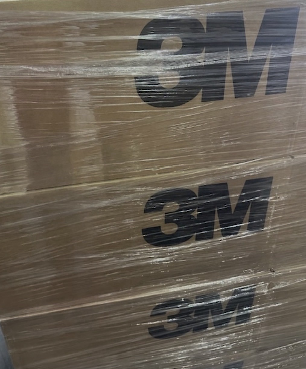 3M Aura 1870 N95 Particulate Respirator Masks Case of 440 Expiring 08/1/26