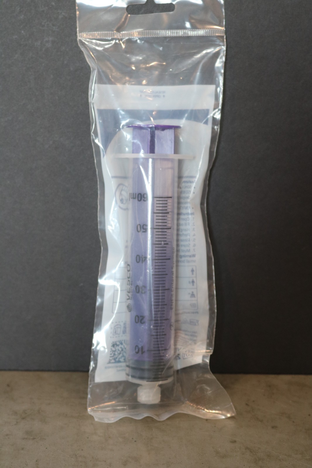VESCO ENfit TIP SYRINGE 60ML VED660 QUANTITY 15 NEW AND SEALED
