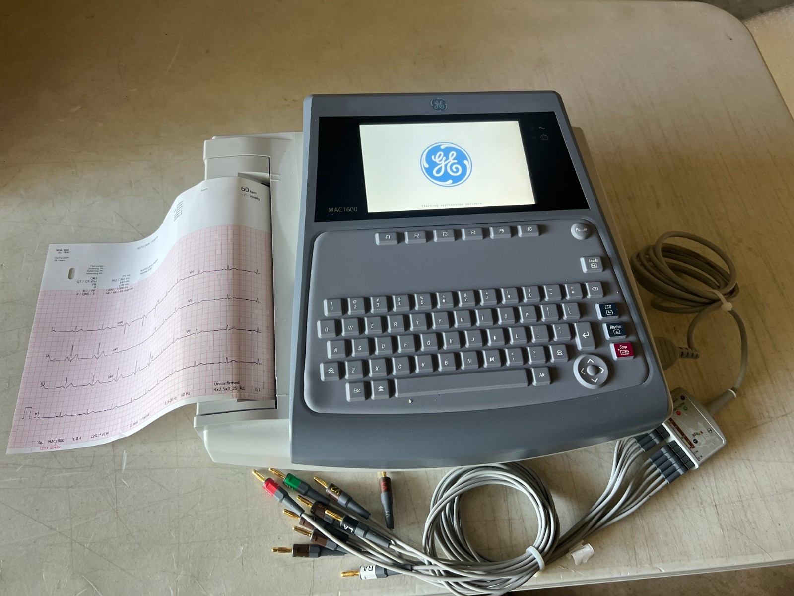 GE MAC 1600 EKG Machine W/Leads