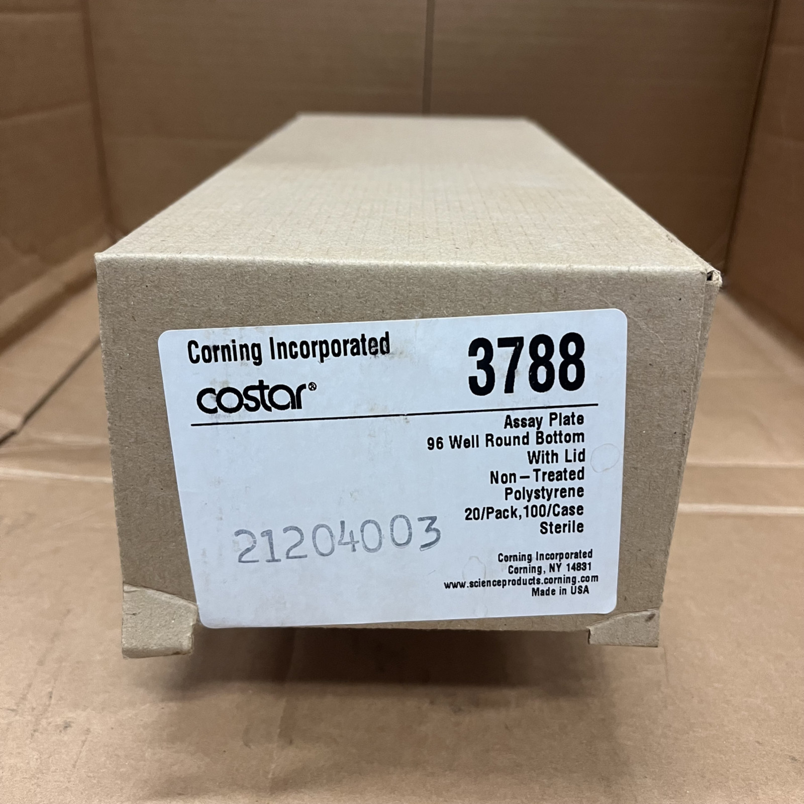 Corning Costar Assay Plate: 96 Well, Round Bottom with Lid (20-Pack) 3788