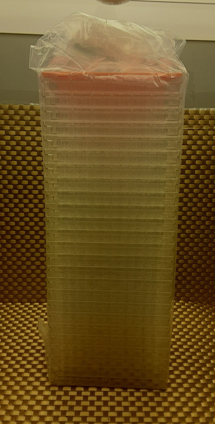CORNING COSTAR 96-Well Clear F-Bottom Half Area PS Assay Plate w/o Lid(25) 3690