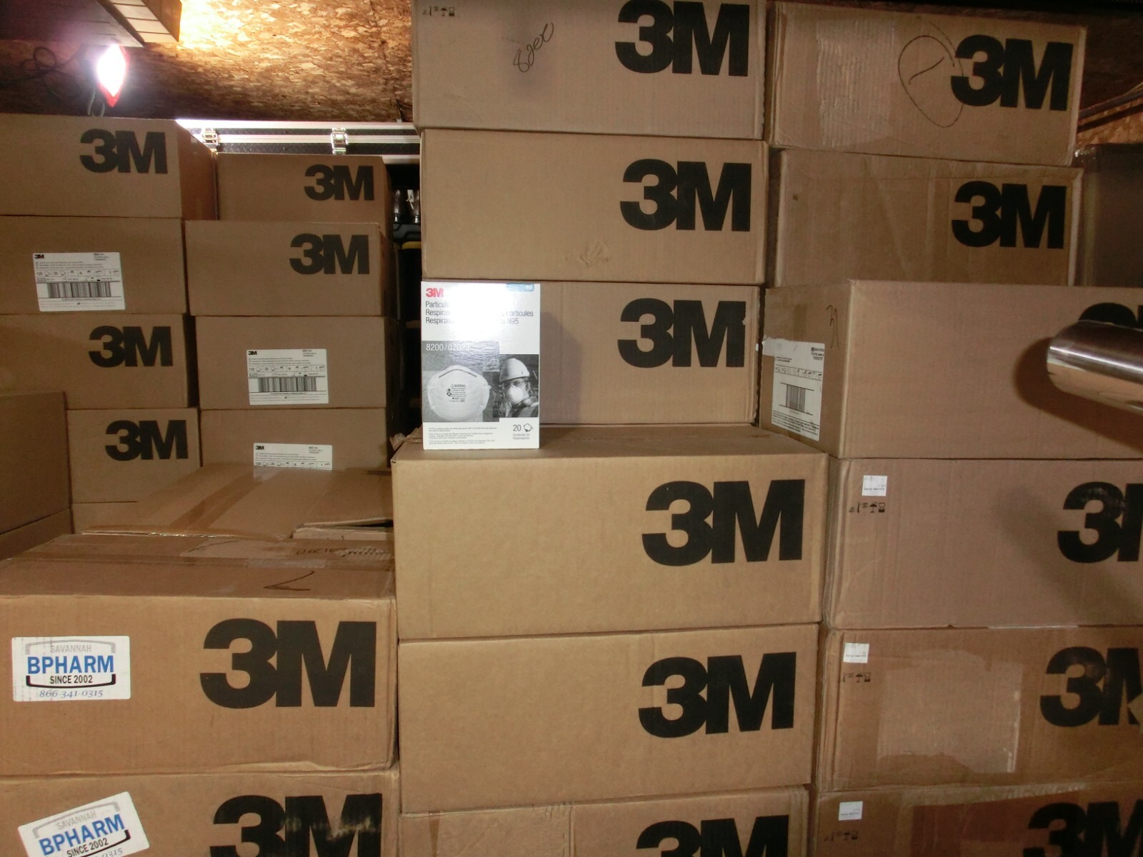 1 CASE of 3M 8200 N95 Particulate Respirator Protective Sanding Grinding Masks