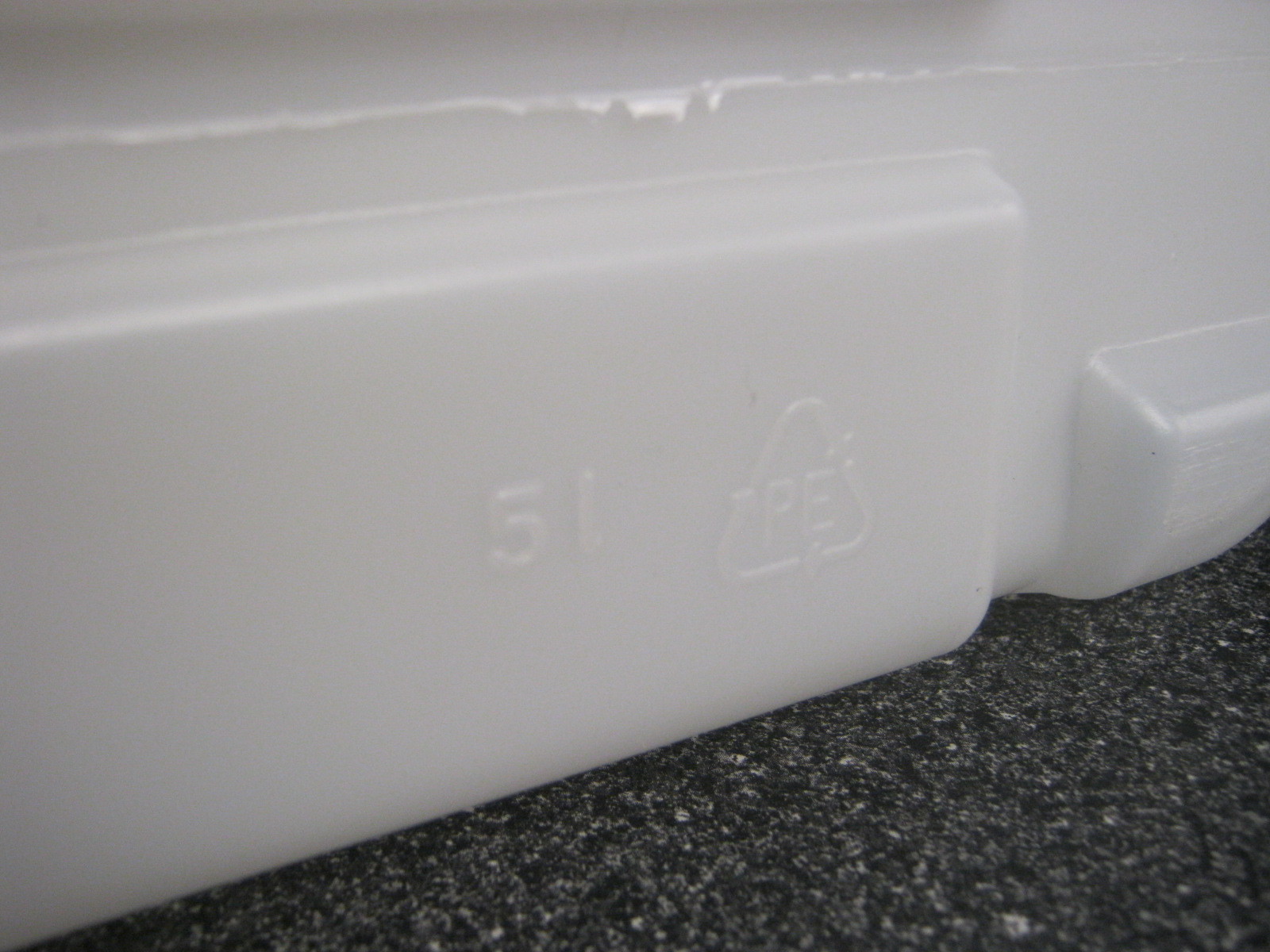 5 LITER POLYETHYLENE DISTILLED WATER CONTAINER