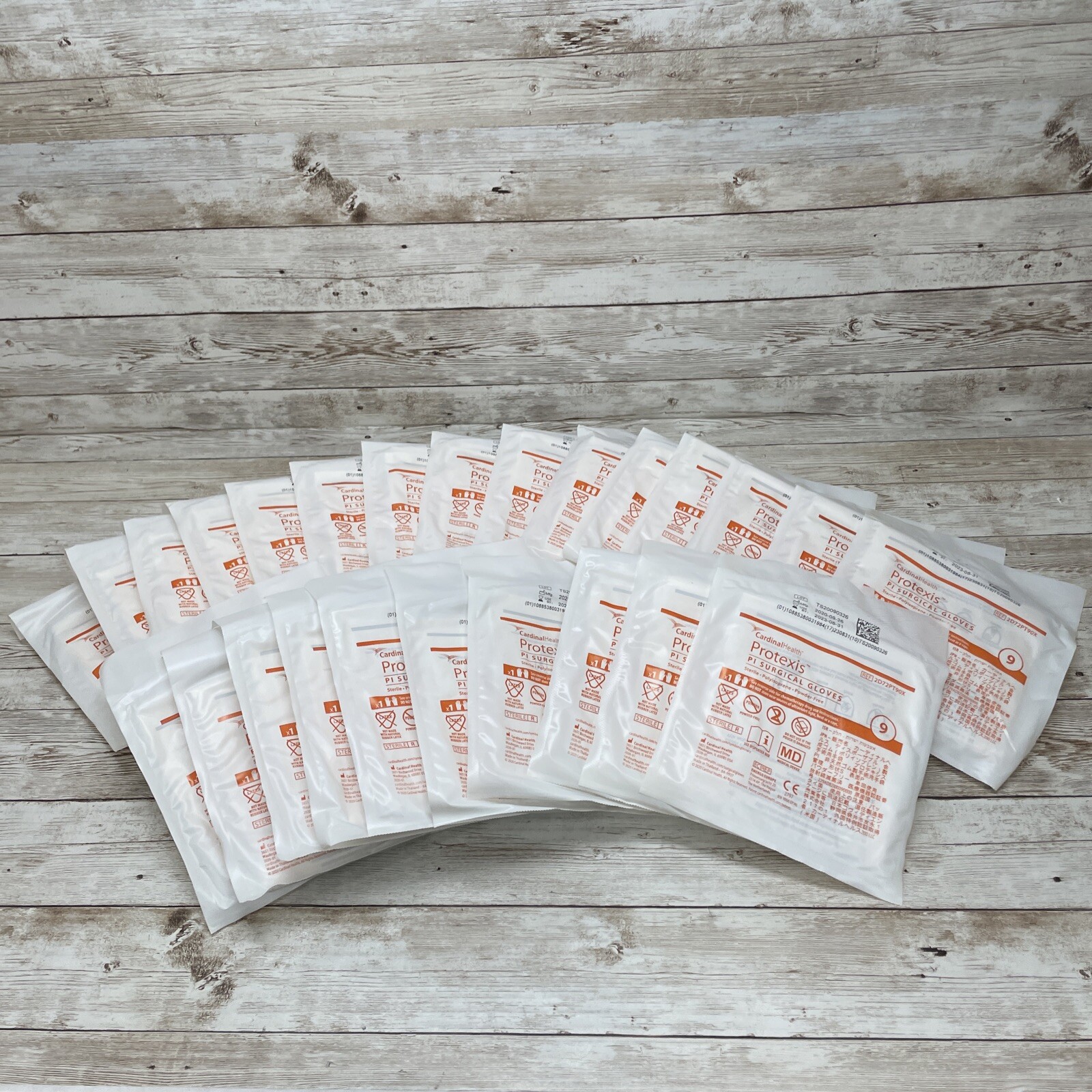 Protexis PI Surgical Gloves Sterile *25 Pair* Cardinal Health Size: 9 *See Date*