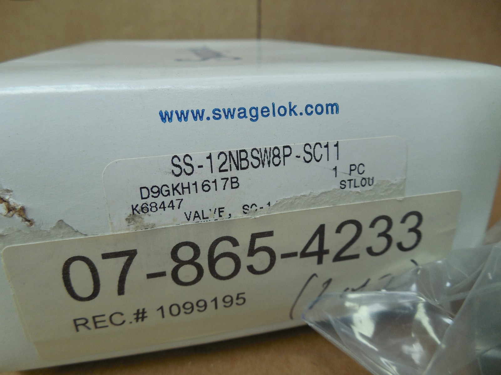Swagelok Stainless S/S Severe-Service Union Bonnet Needle Valve SS-12NBSW8P-SC11