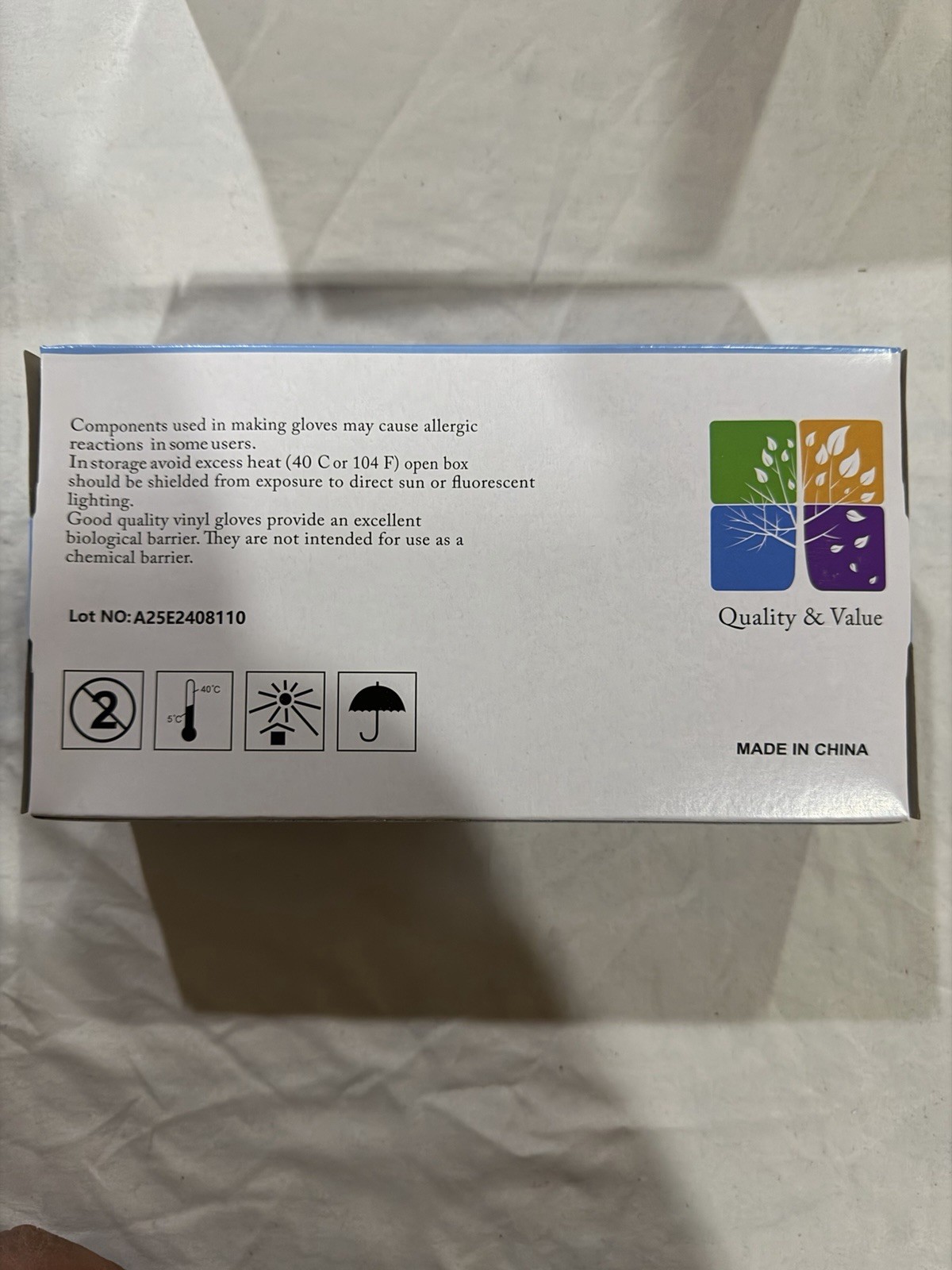 500 X-Large Disposable Vinyl Gloves. Latex Free. None Sterile