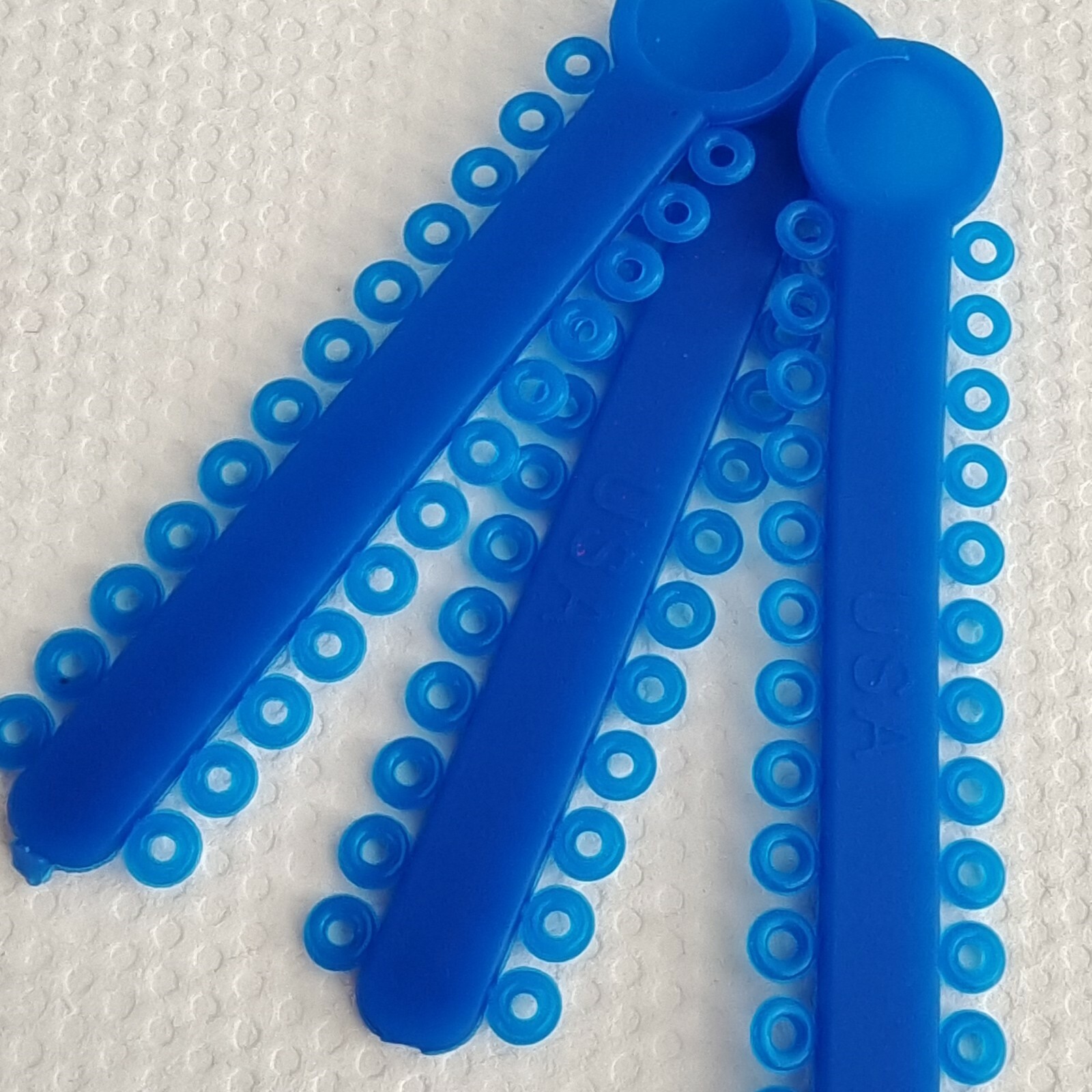 Dental Elastic Ligature Ties 1008pcs/pack Orthodontic Rubber Bands O Rings Blue