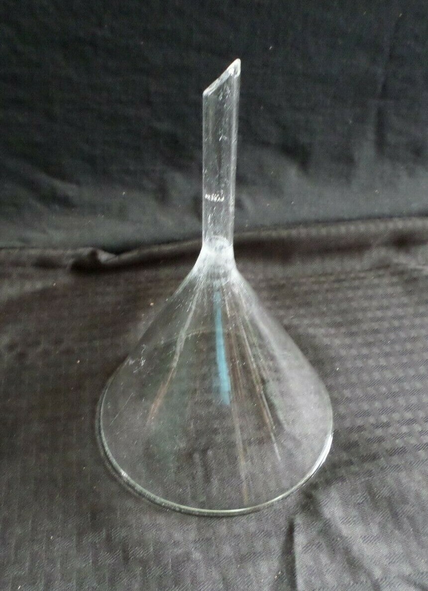 Corning Pyrex 147mm ID Glass 60° Angle Filling Funnel, Short Stem, Chips, 6120-6
