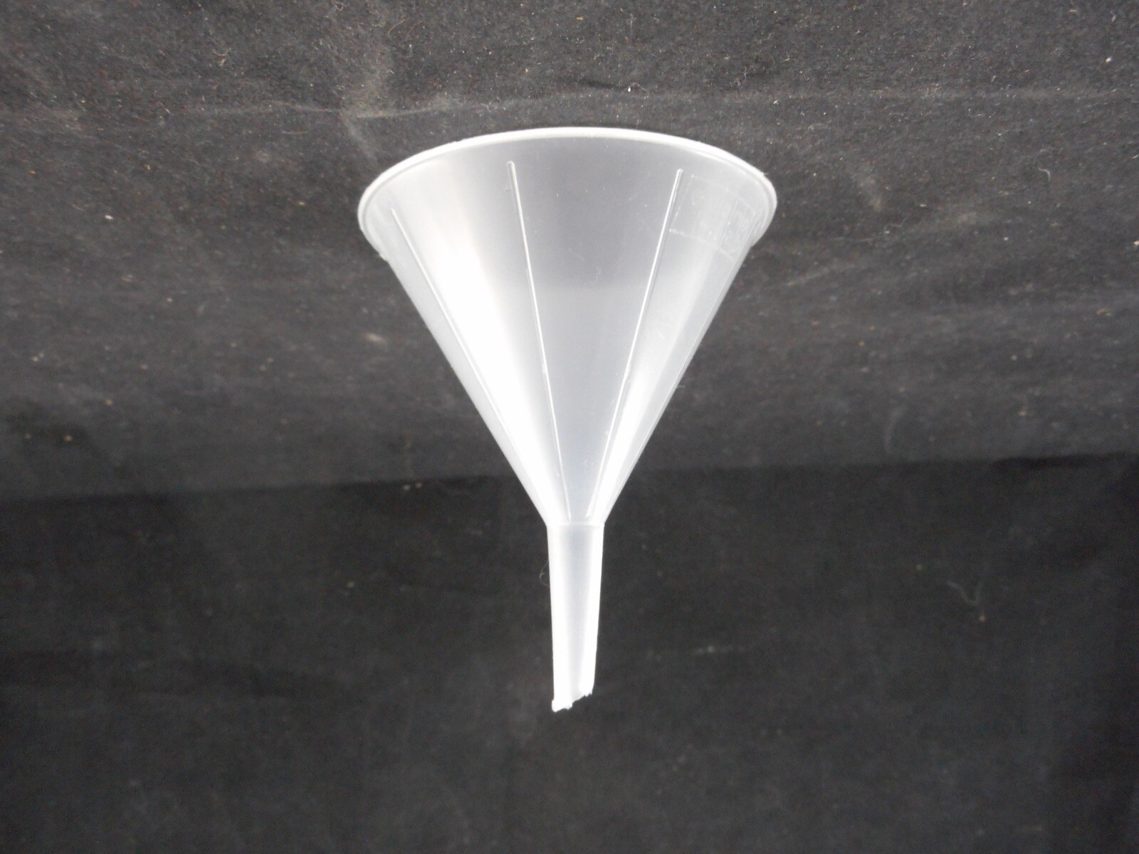 ECONOLAB Plastic Disposable 65mm Filling Funnel Short Stem Tapered 28mm 1/PACK