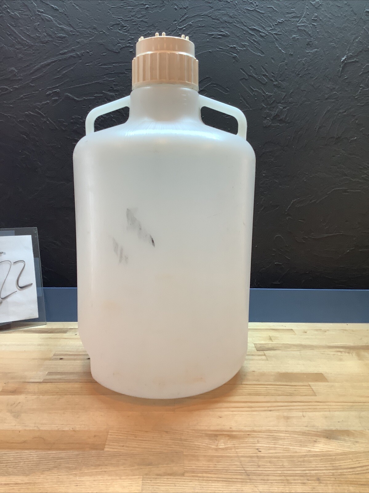 Nalgene 5 Gallon / 20 Liter Graduated Polypropylene Carboy With Out Spout