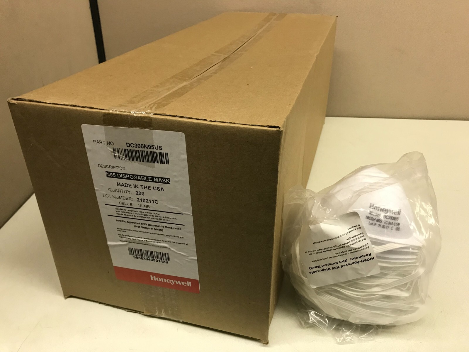 CASE of 200 Honeywell N95 Disposable Mask DC300N95
