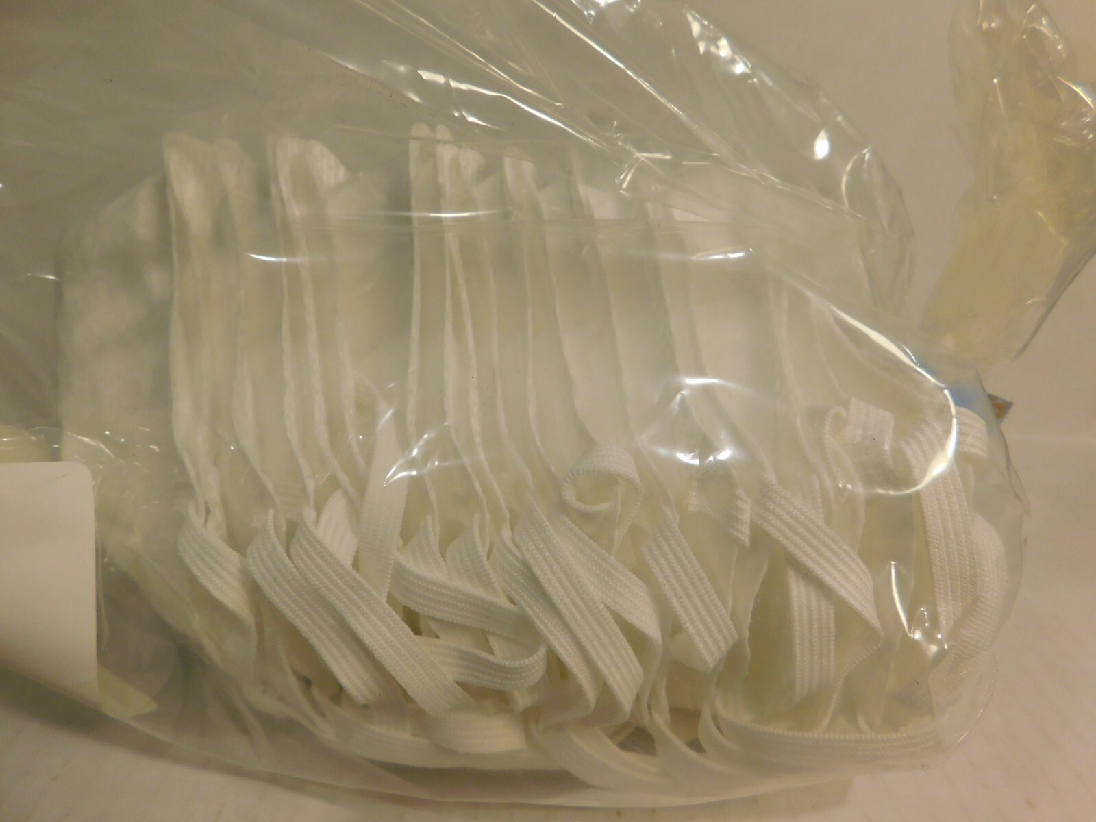 CASE of 140 Honeywell N95 Disposable Mask DC300N95 7 packs of 20 ea.