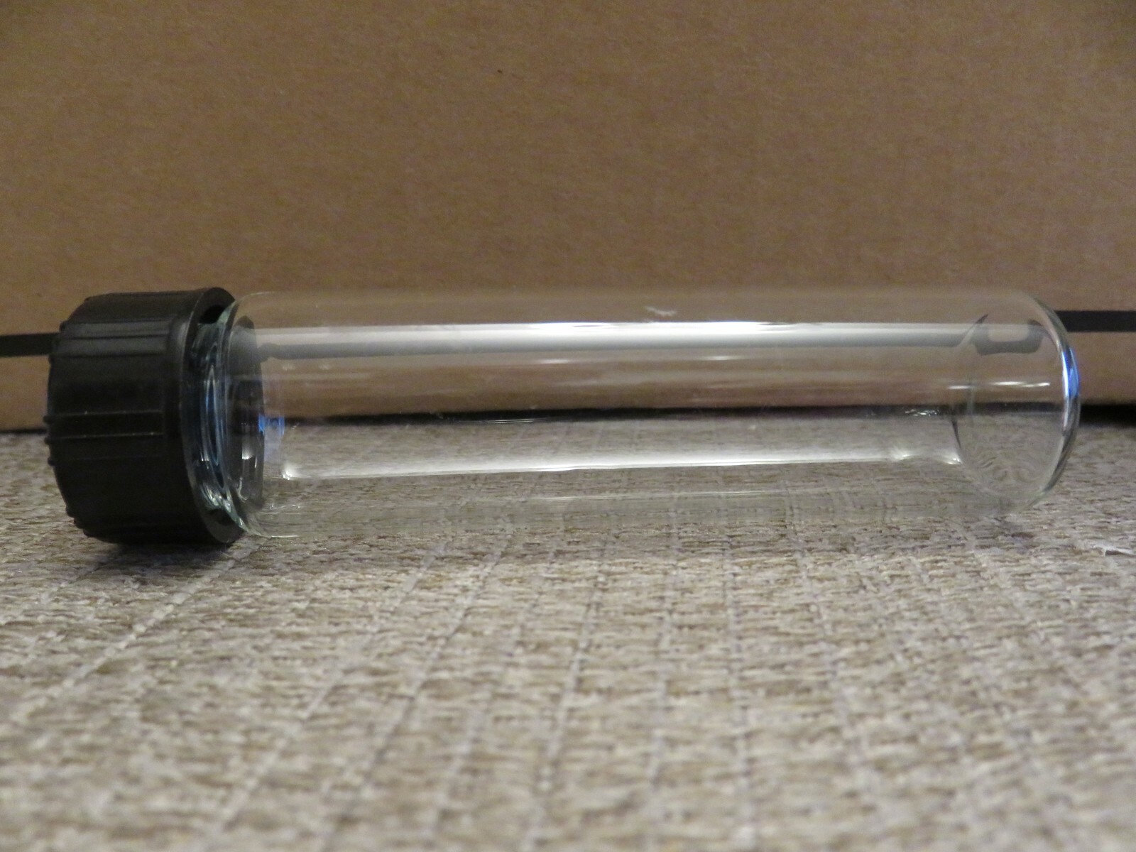 CLEAR GLASS VIAL With Lid (3 1/2″ Long)