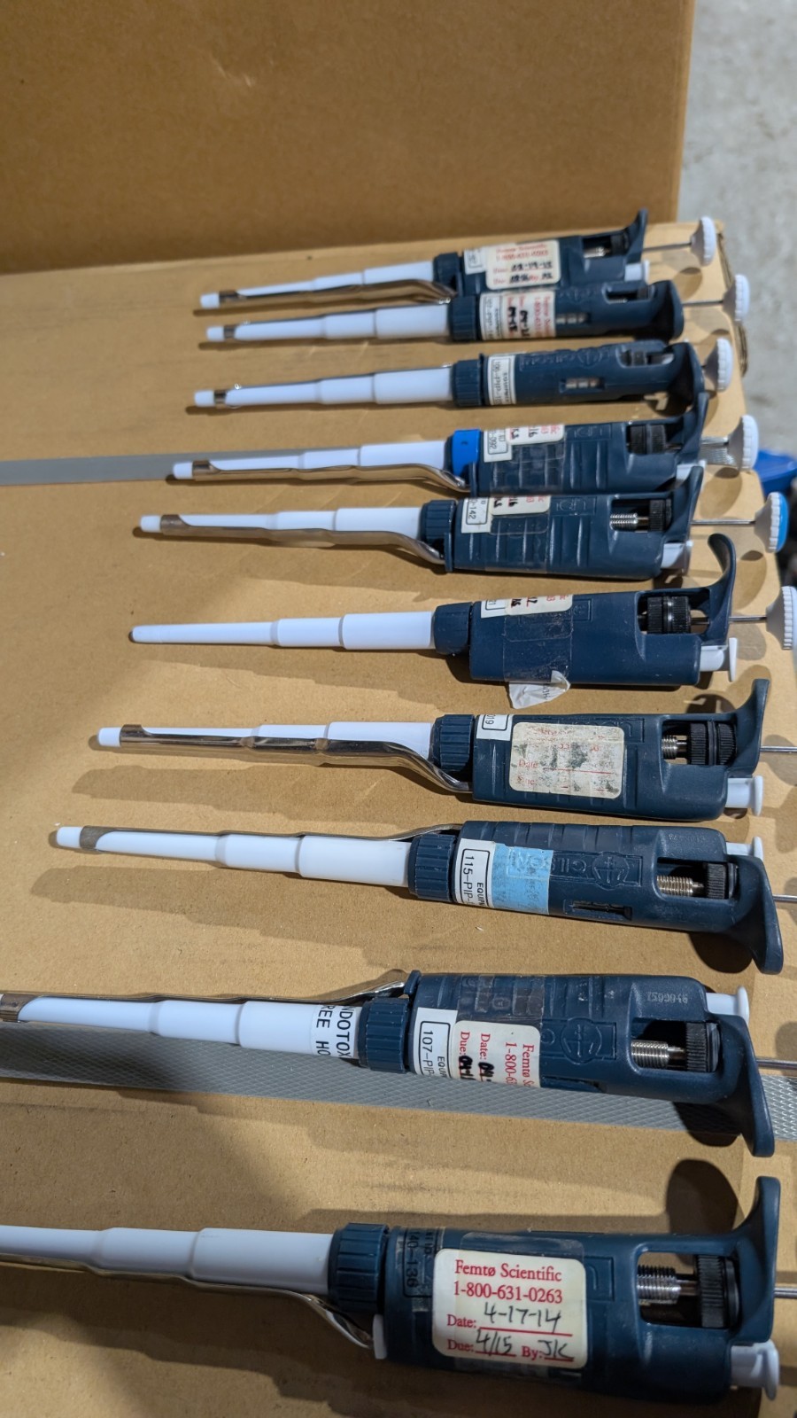 Gilson Pipetman Lot Of (17) P1000 Single Channel Pipettes In Unknown Condition