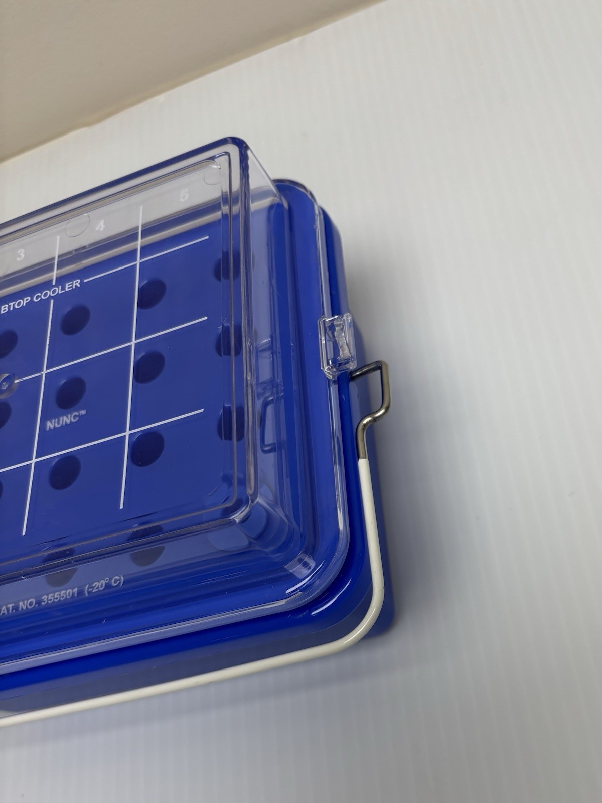 NUNC Laptop Cooler (Enzyme Box) Cat # 355501 (-20)