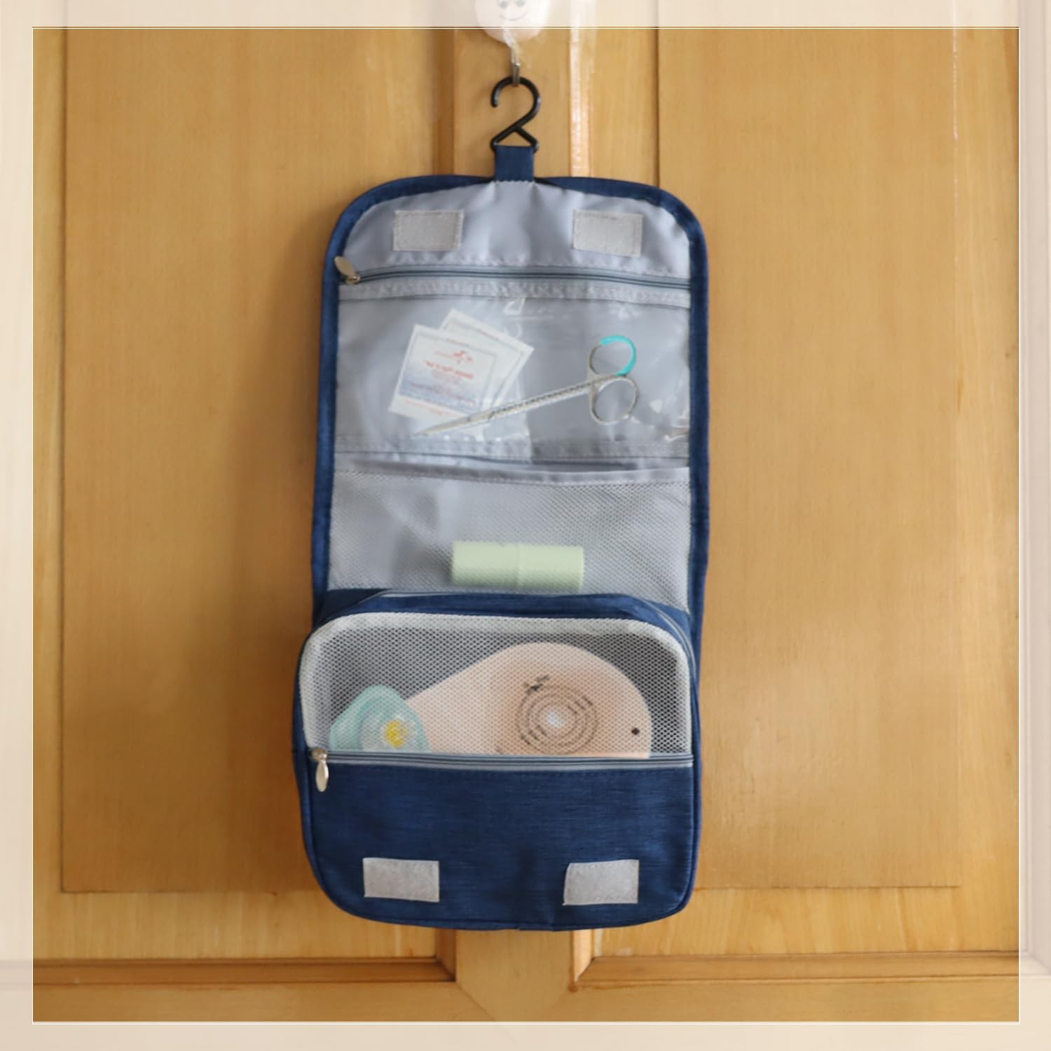 Welsoon Ostomy Travel Bag – Hanging Supplies for Small, Black