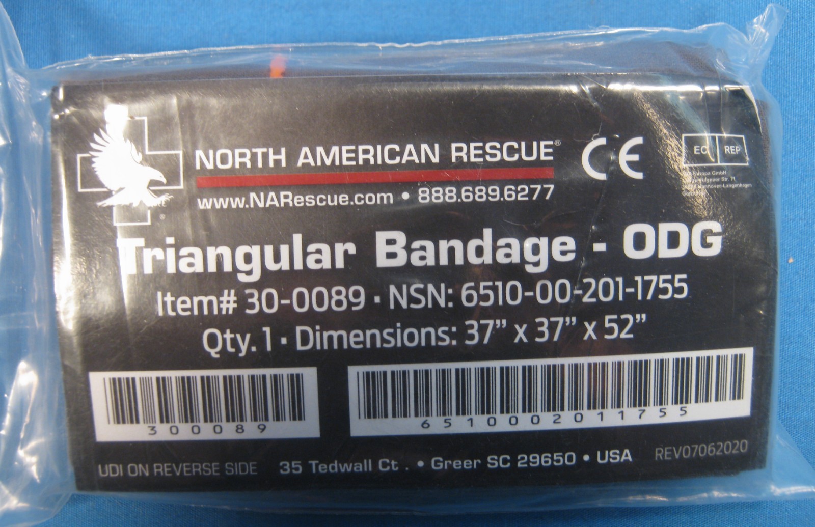 NORTH AMERICAN RESCUE TRIANGULAR BANDAGES X3 NEW OLD STOCK FREE SHIPPING