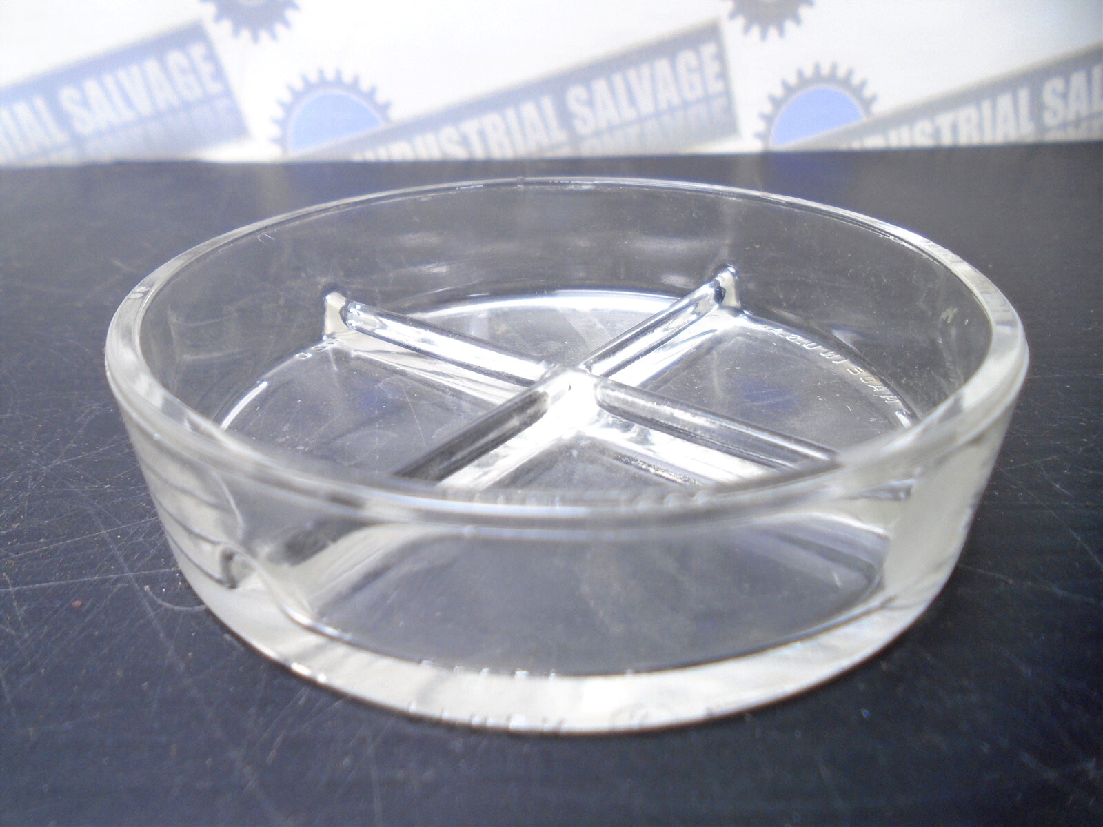 (12) Original PYREX – 3163-100 – QUADRANT PETRI-DISH 100mm x 22mm – Borosilicate