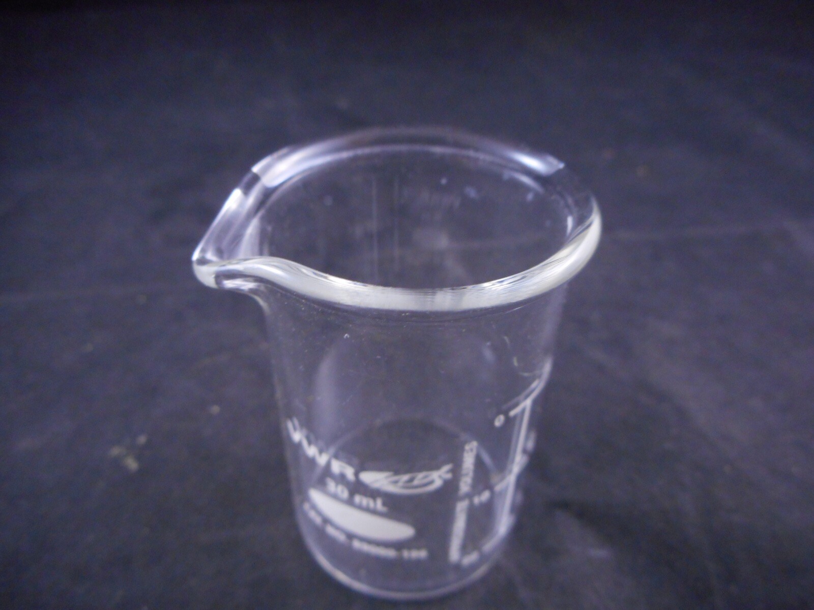 VWR Glass 30mL Low Form Griffin Beaker Double Scale Graduated 89000-196 12/CS