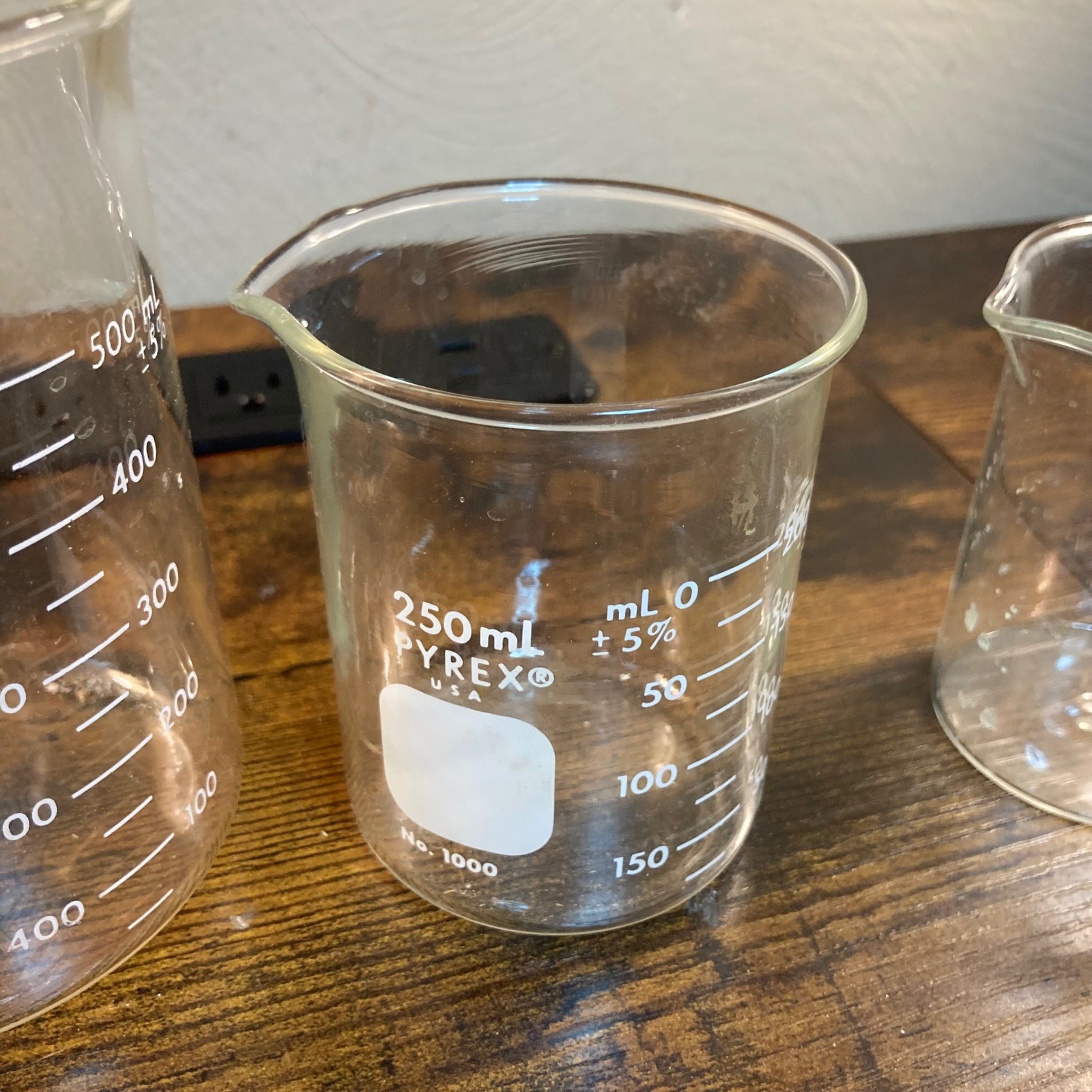 Pyrex No. 1000 Glass Beaker Set 600mL 250mL 150mL Graduated Lab Glassware USA