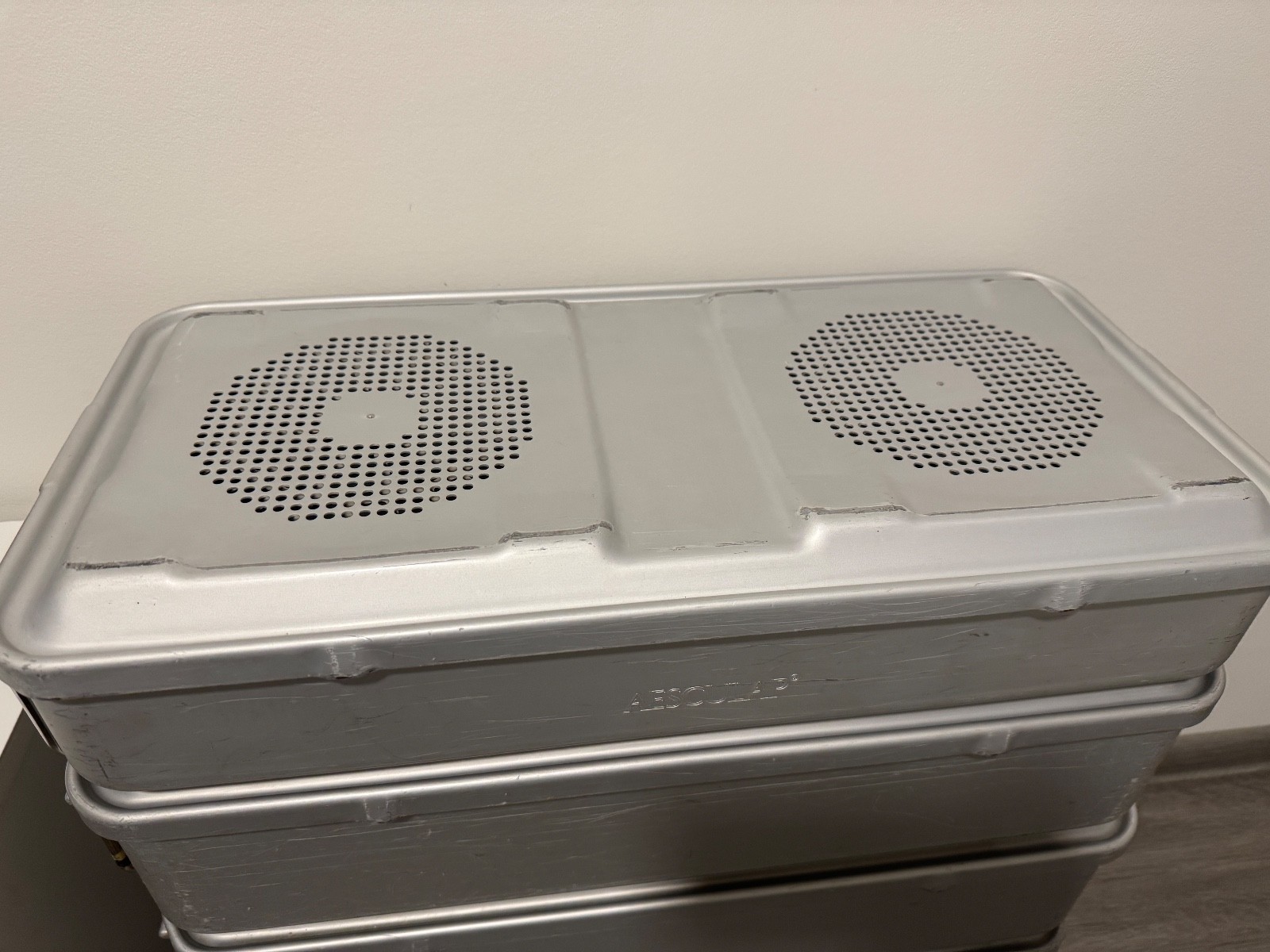 Aesculap JK440 JK441 JK442 Sterilization Container Case – With Silicone Insert