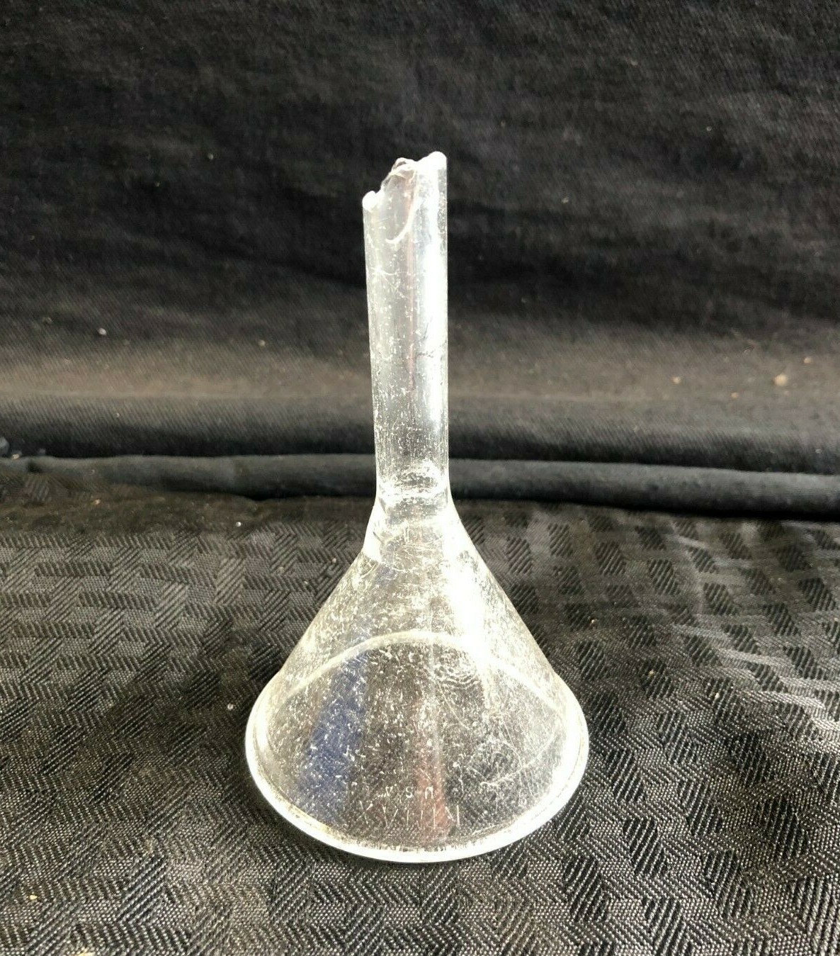 Kimble Kimax Glass 60mm ID 13mm OD Short Stem, Filling Funnel 29020-60 Damaged