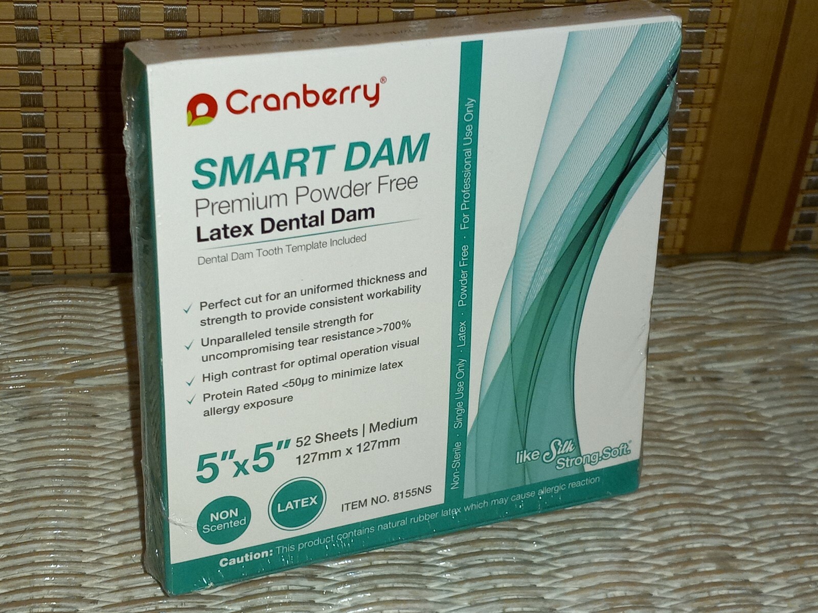 Cranberry CR8155NS Smart Dam Latex Powder-Free, Unscented Medium Gauge 52 Sheets