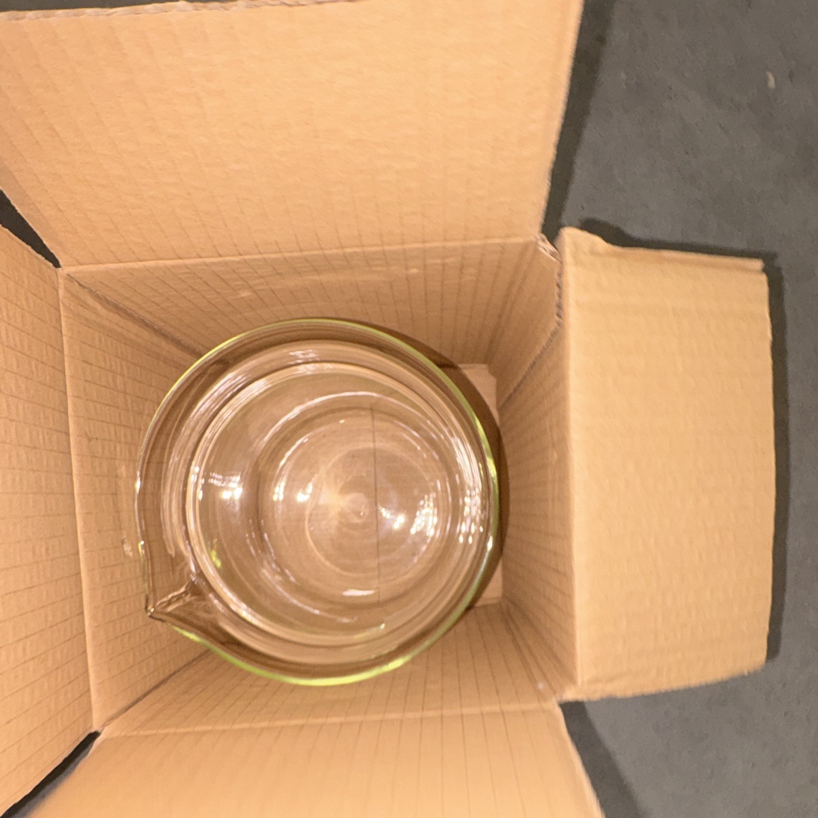 Corning PYREX Glass Lab Beaker 3000 mL Physical Laboratory Model 1010-BO