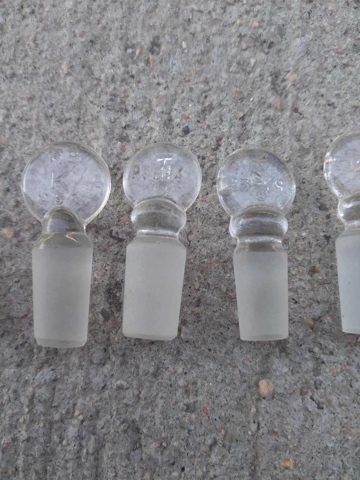 Vintage Small Pyrex Stoppers for Test Tubes LOT of 13 T9 K