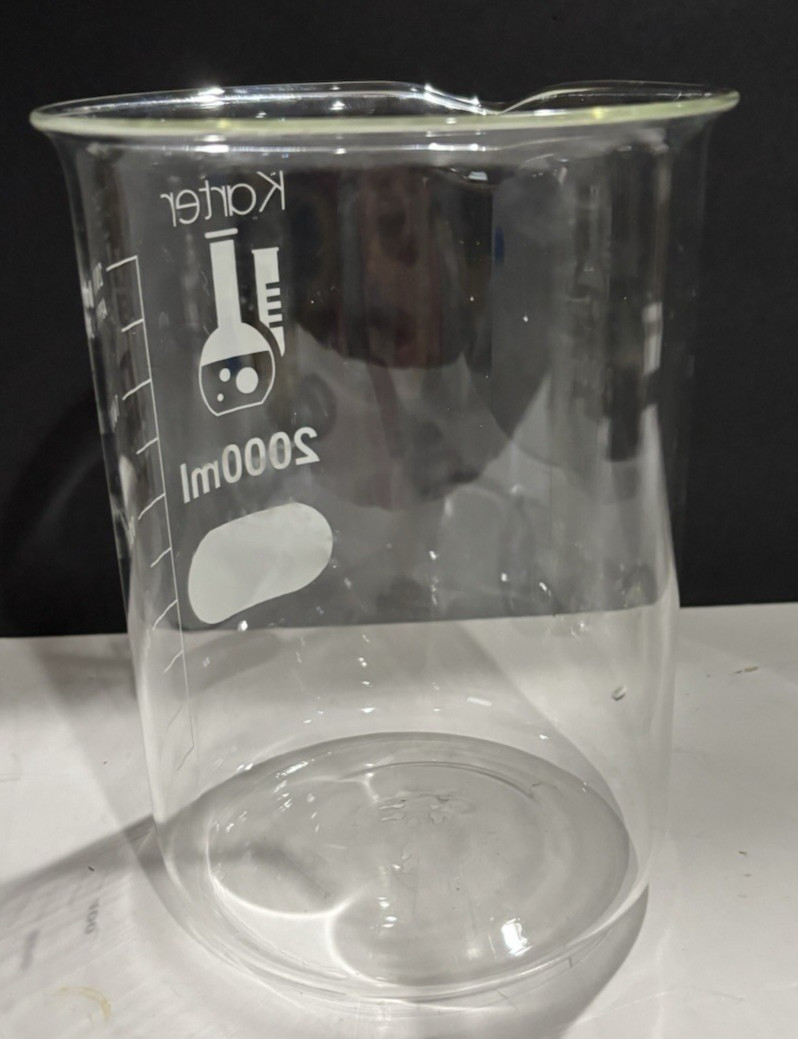 2000 ML Graduated Glass Beaker Low Form w Spout Lab or home use