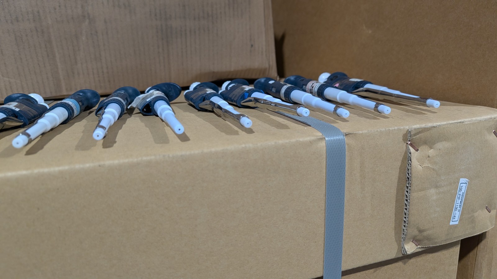 Gilson Pipetman Lot Of (17) P1000 Single Channel Pipettes In Unknown Condition