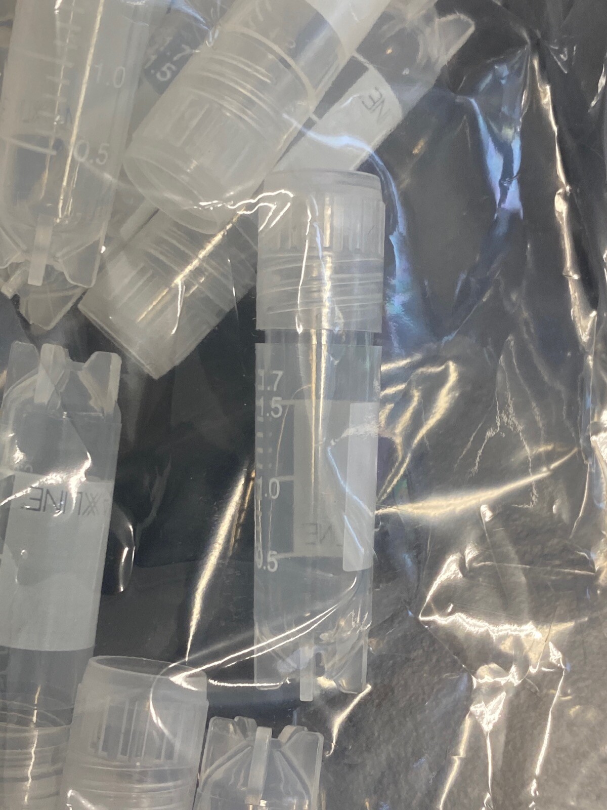 (1000) MAXXLINE 2mL PP External Thread Cyrogenic Vials w/ Screw Caps MLC2