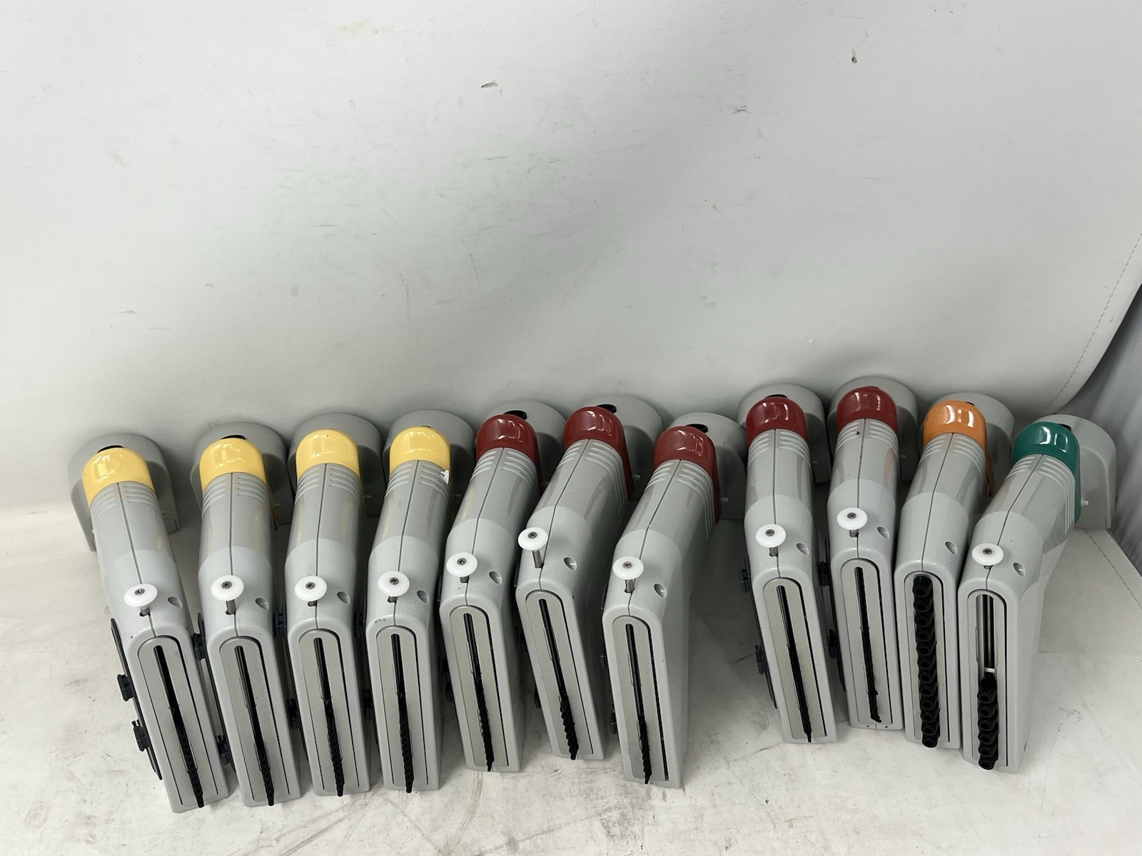 Lot of 11 Thermo Scientific Matrix Electronic Pipettes Untested AS-IS