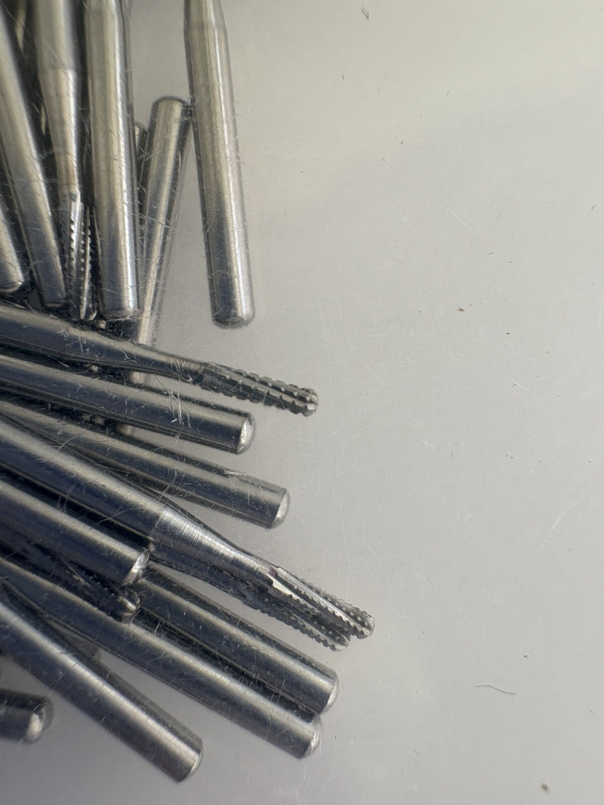 Bulk 100 PCS Carbide Bur Straight Fissure Round End Friction Grip 1957