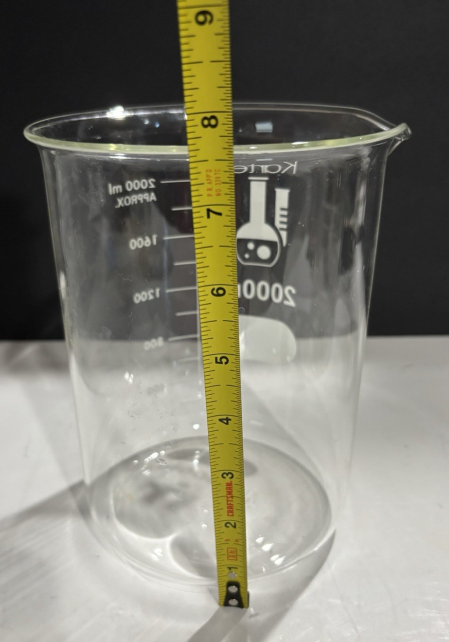 2000 ML Graduated Glass Beaker Low Form w Spout Lab or home use