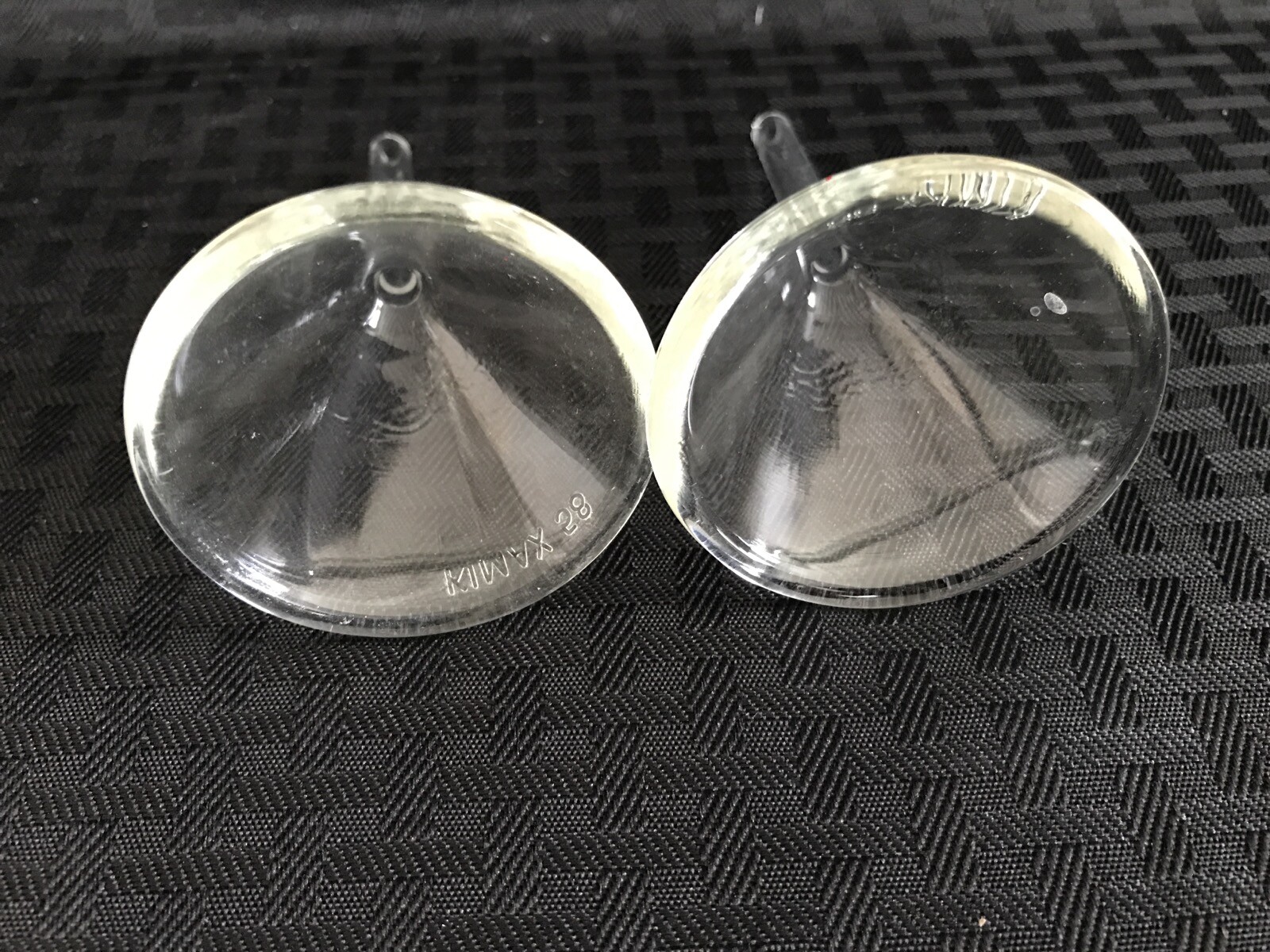 (2) KIMAX Glass 55mm ID 58° Angle Filling Funnel Short Stem 28950-55 B Chipped