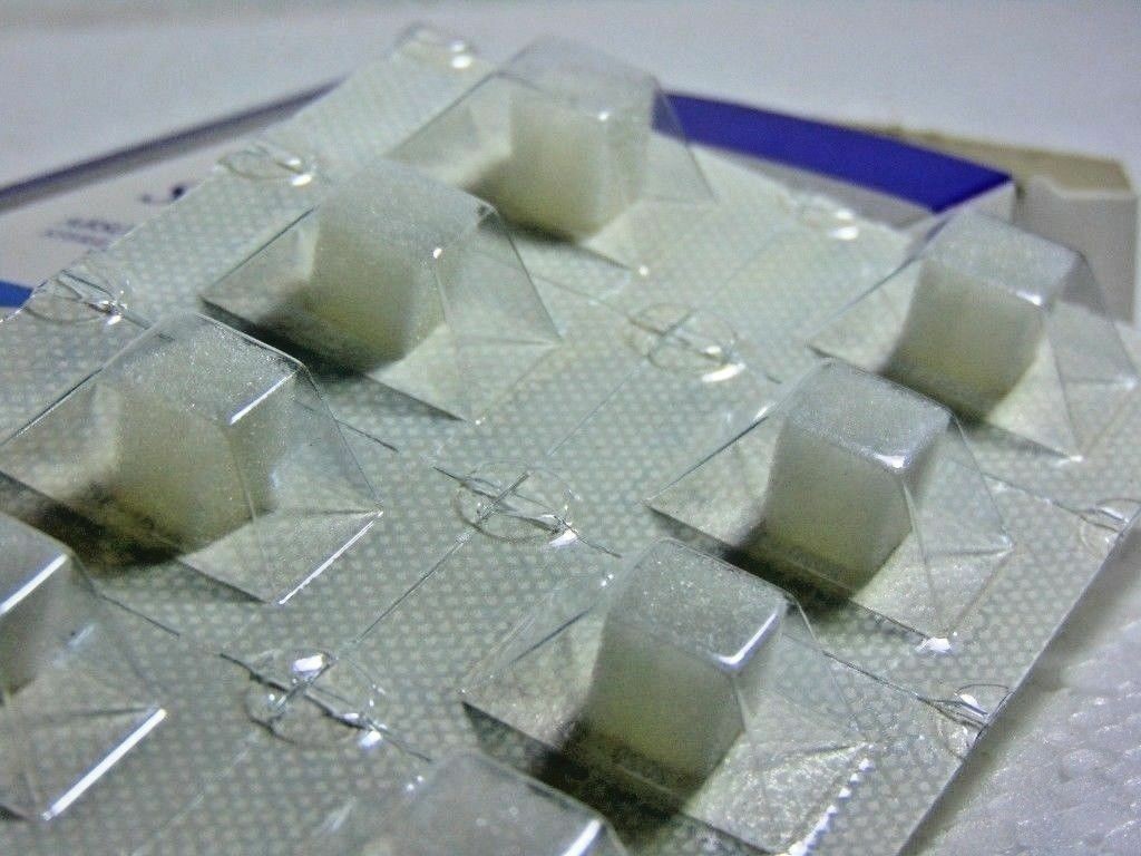 10 Pack of Dental Hemosponge Absorbable Gelatin USP Sterile 32 Sponge 10x10x10mm