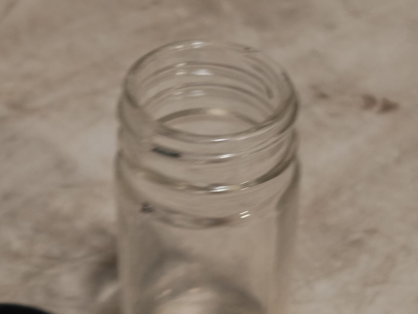 Unbranded Lot of 10 Clear Glass Sample Bottles w Black Caps as shown