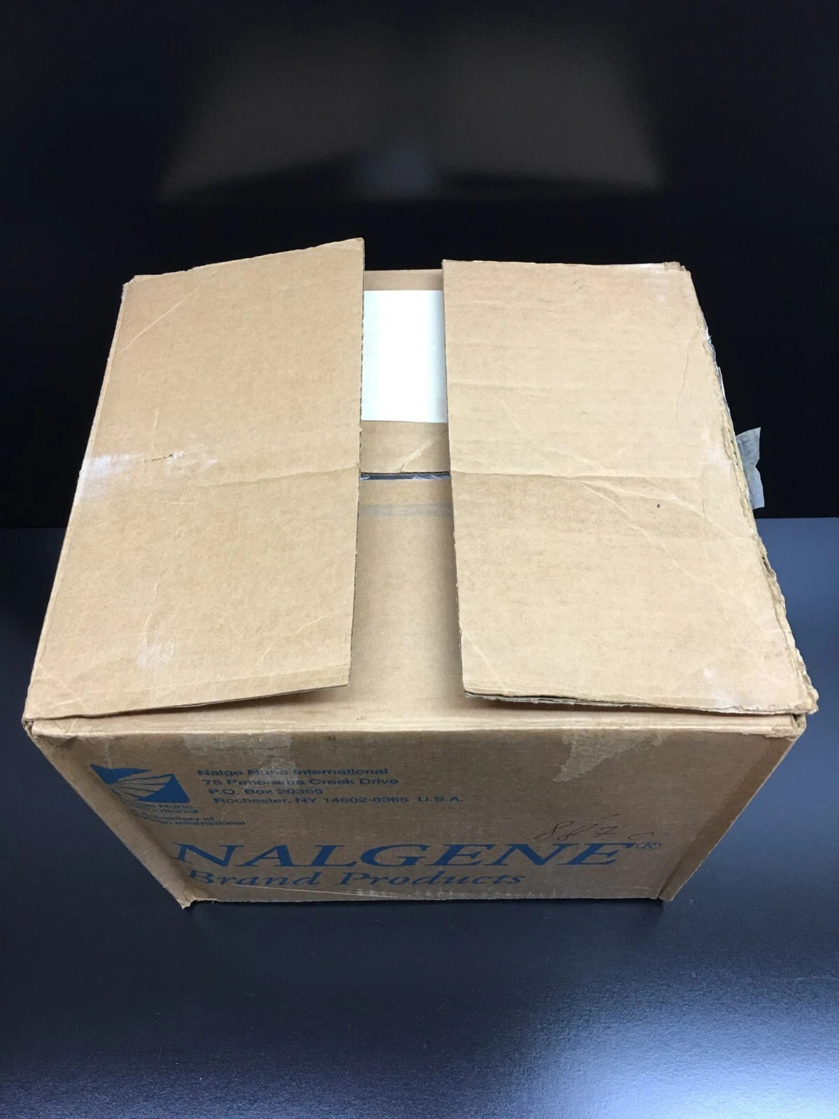 Thermo Fisher NALGENE REF 5055-5002 Microcentrifuge Tube Box 0.2mL 133x133x51mm