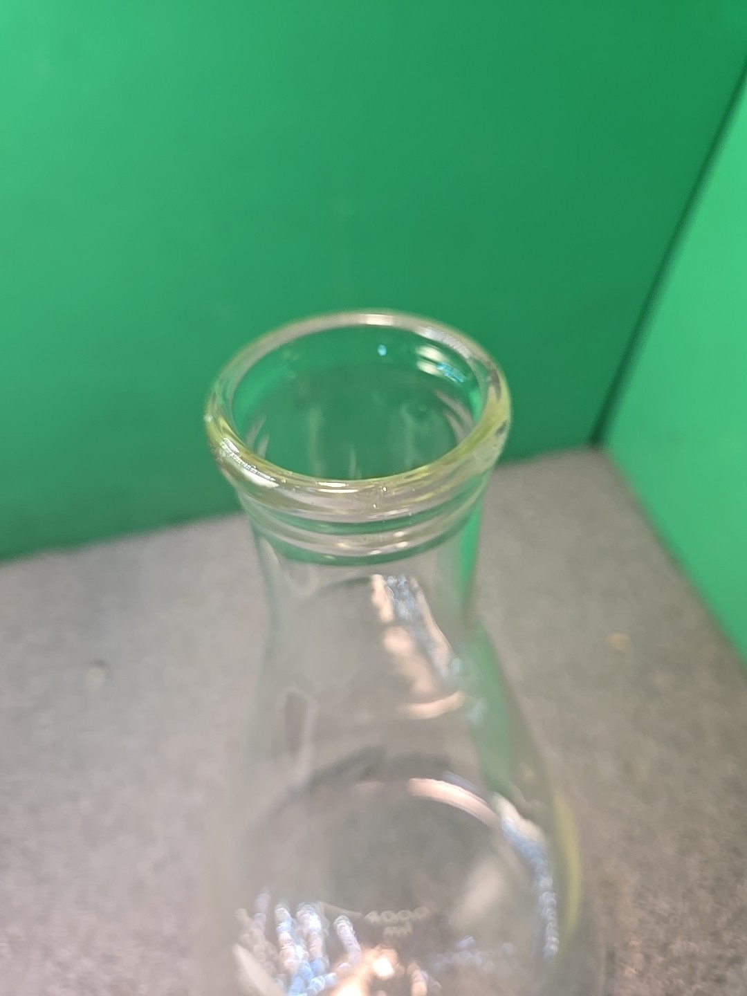 KIMAX 4000mL 4L Glass Graduated Heavy Duty Rim Erlenmeyer Flask 26500-4000