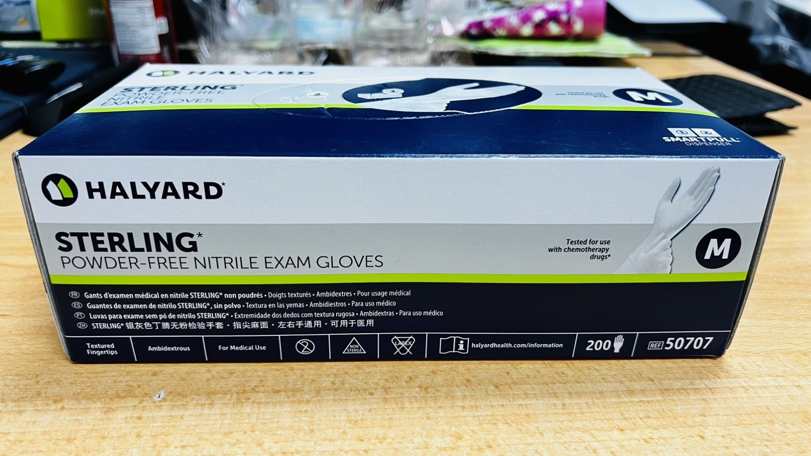 Halyard Sterling* Nitrile Exam Gloves 🧤 Gray 1 x BOX of 200 MEDIUM