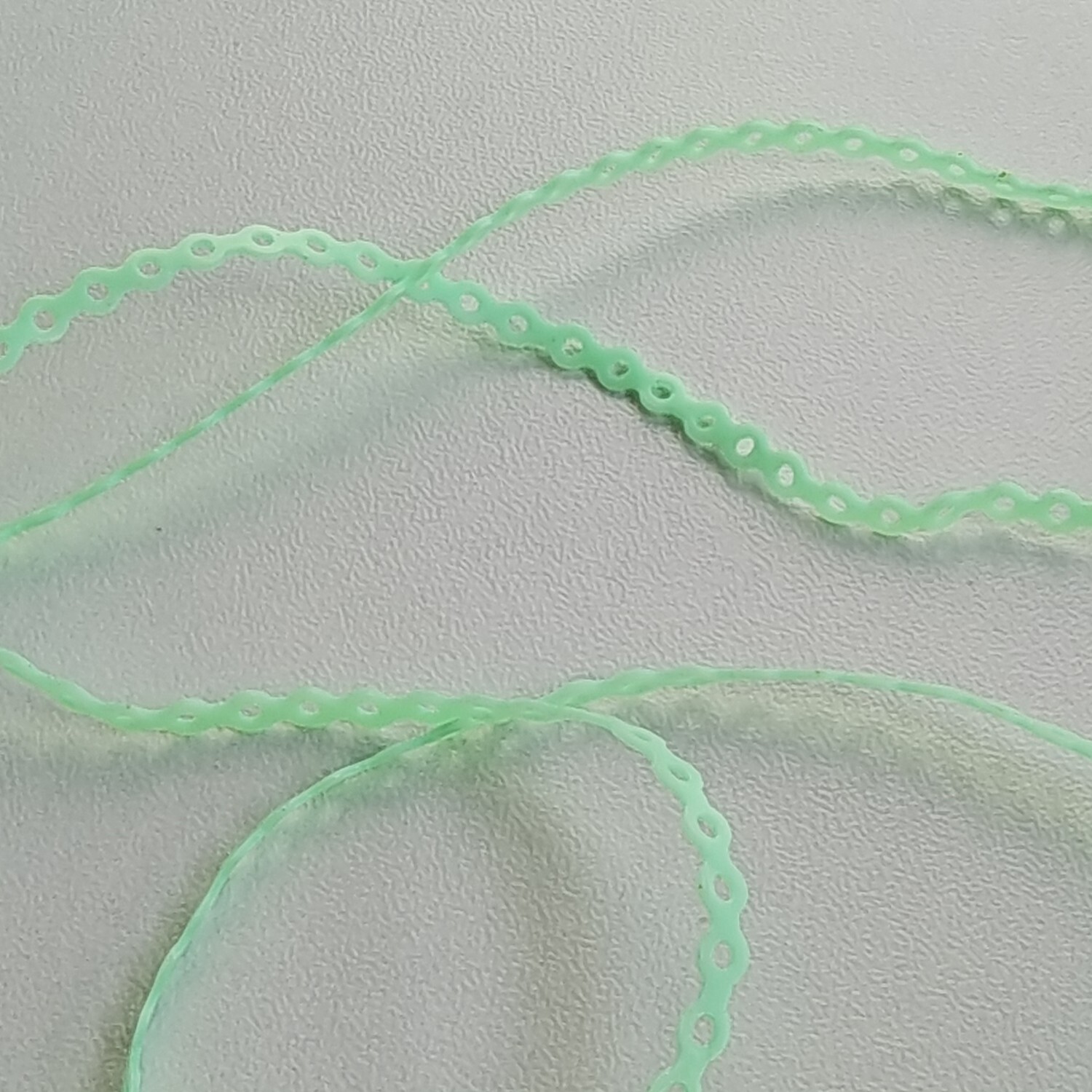 Dental Orthodontic Elastic Ultra Power Chain Rubber Band Long/Short/Continuous