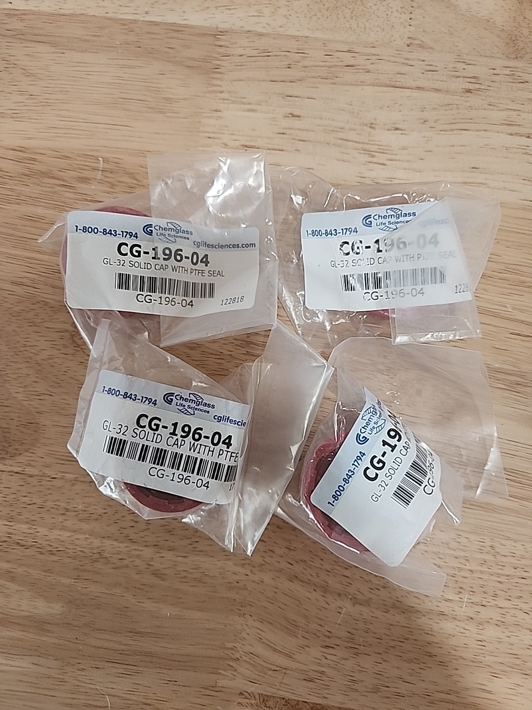 Set Of 4 Chemglass CG-196-04 GL-32 Solid Cap with PFTE Seal – NEW