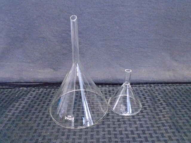 KIMBLE KIMAX Glass 75mm ID And 143mm ID Powder Filling Funnels 2/Pcs B