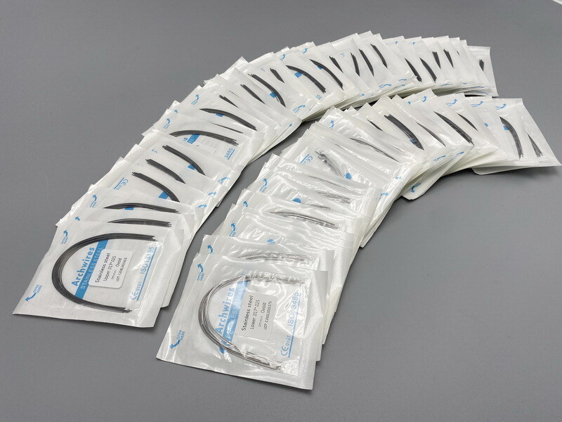 Dental S.S Orthodontic Arch Wire Stainless Steel Round Rectangular Natural Form