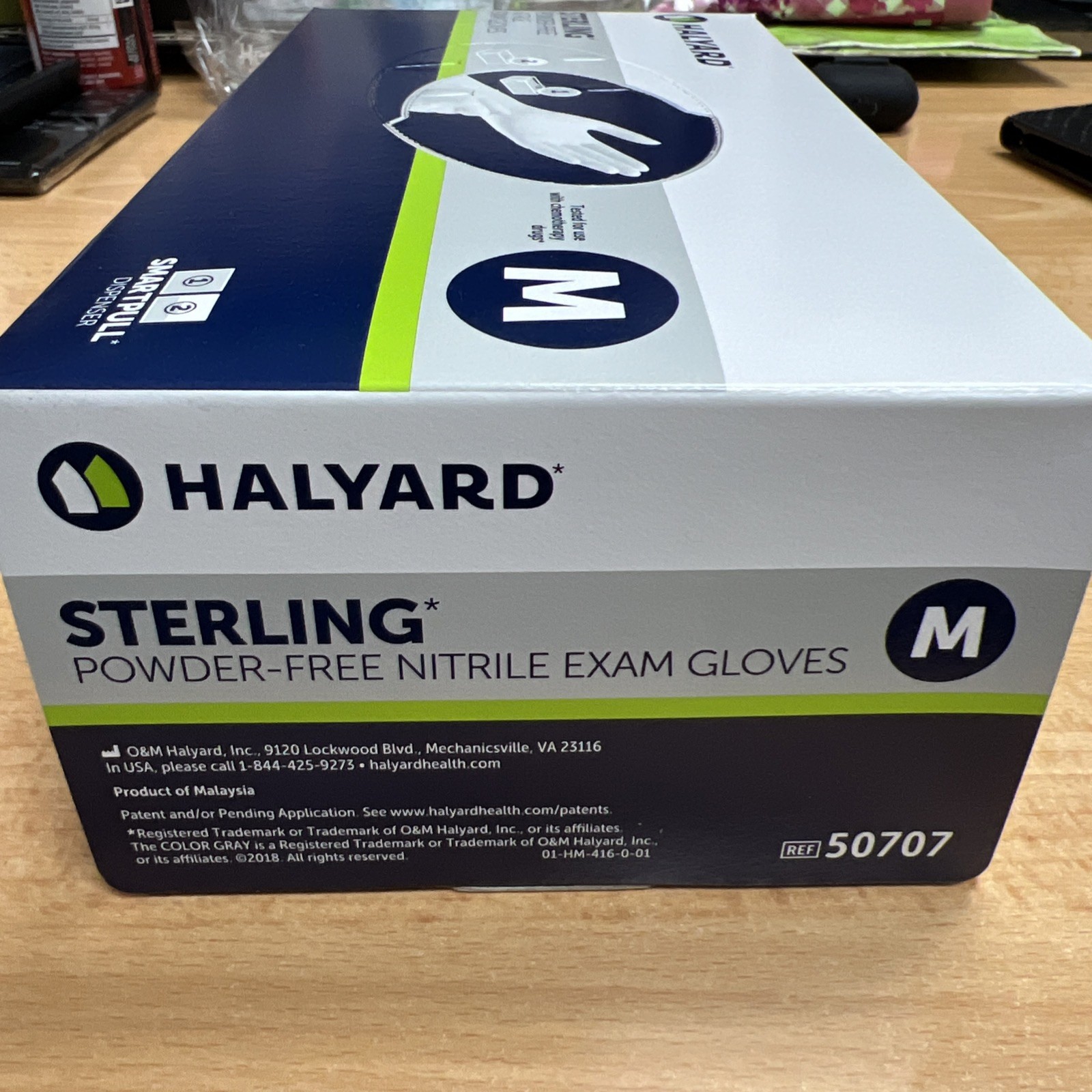 Halyard Sterling* Nitrile Exam Gloves 🧤 Gray 1 x BOX of 200 MEDIUM